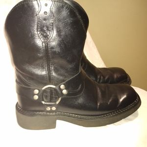 Justin Gypsy women's harness boots